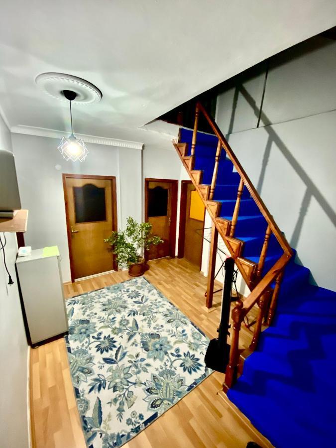Triplex House Near The Airport Lejlighed Arnavutkoy Eksteriør billede